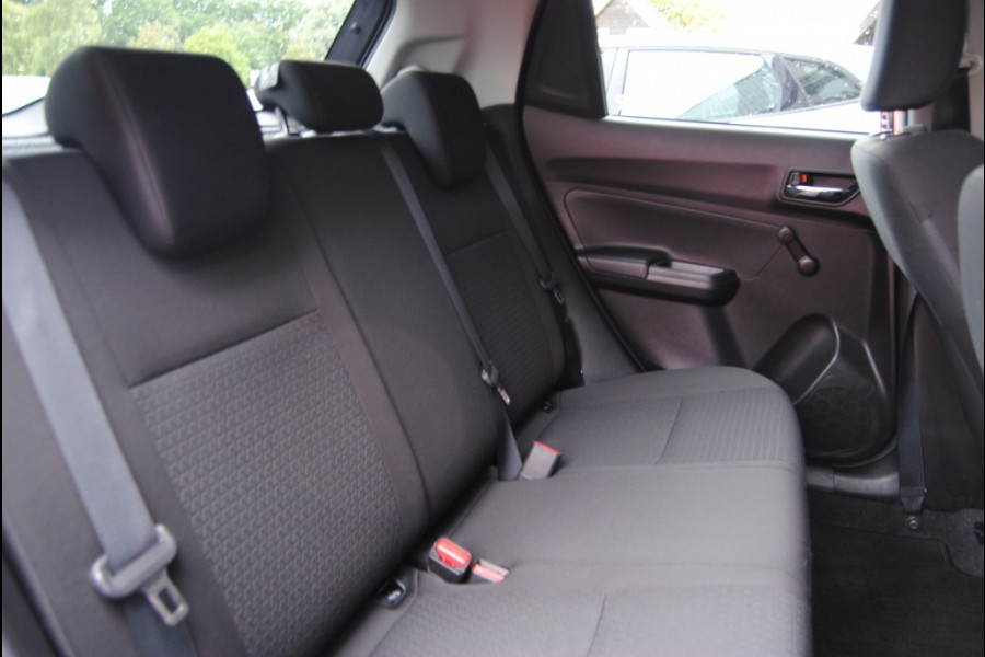 Suzuki Swift || Icl 6 maanden garantie! 1.2 Comfort Sm.Hyb.|| Camera| Dodehoek detectie| Stoelverwarming