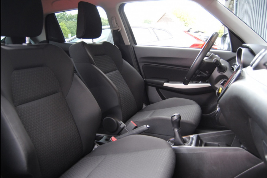 Suzuki Swift || Icl 6 maanden garantie! 1.2 Comfort Sm.Hyb.|| Camera| Dodehoek detectie| Stoelverwarming