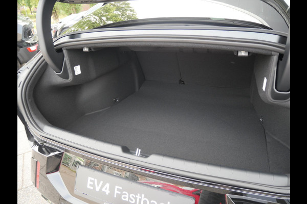 Kia EV4 Fastback GT-PlusLine 81.4 kWh | Cruise | Clima | Navi | stoelverwarming-ventilatie | Schuif-kanteldak | 360° camera |