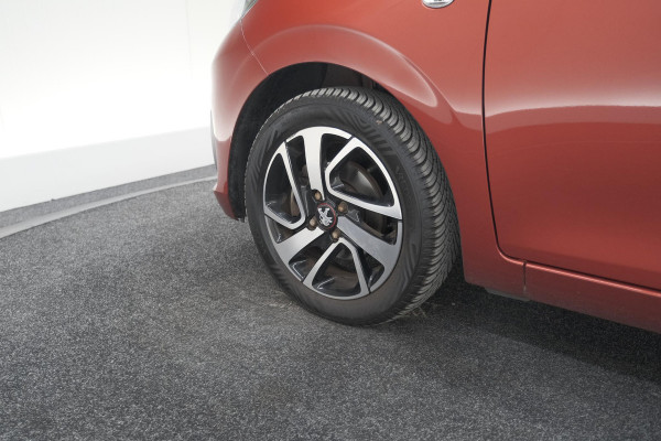 Peugeot 108 1.0 e-VTi Allure TOP! | Elektrisch Vouwdak | Trekhaak | Camera | Apple Carplay