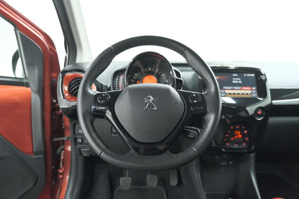 Peugeot 108 1.0 e-VTi Allure TOP! | Elektrisch Vouwdak | Trekhaak | Camera | Apple Carplay