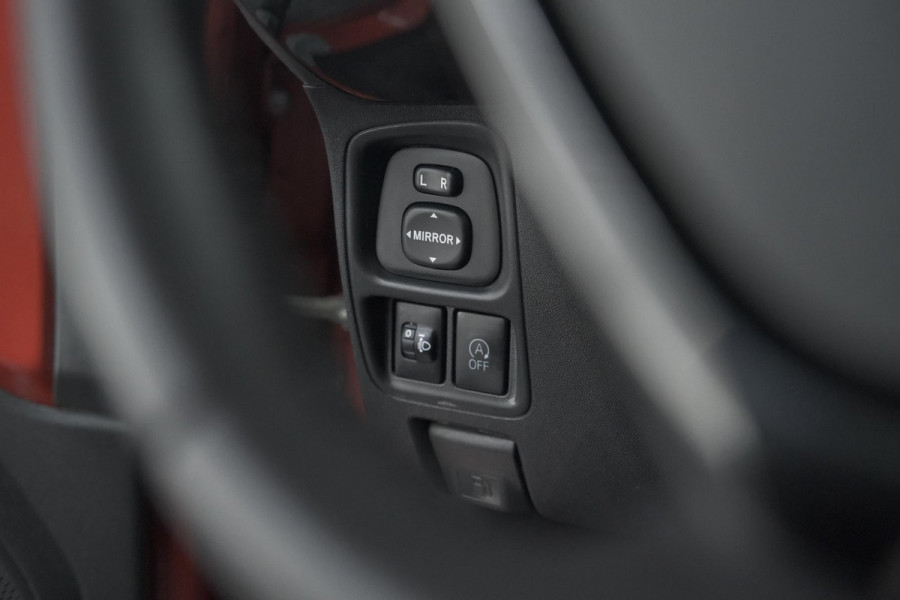 Peugeot 108 1.0 e-VTi Allure TOP! | Elektrisch Vouwdak | Trekhaak | Camera | Apple Carplay