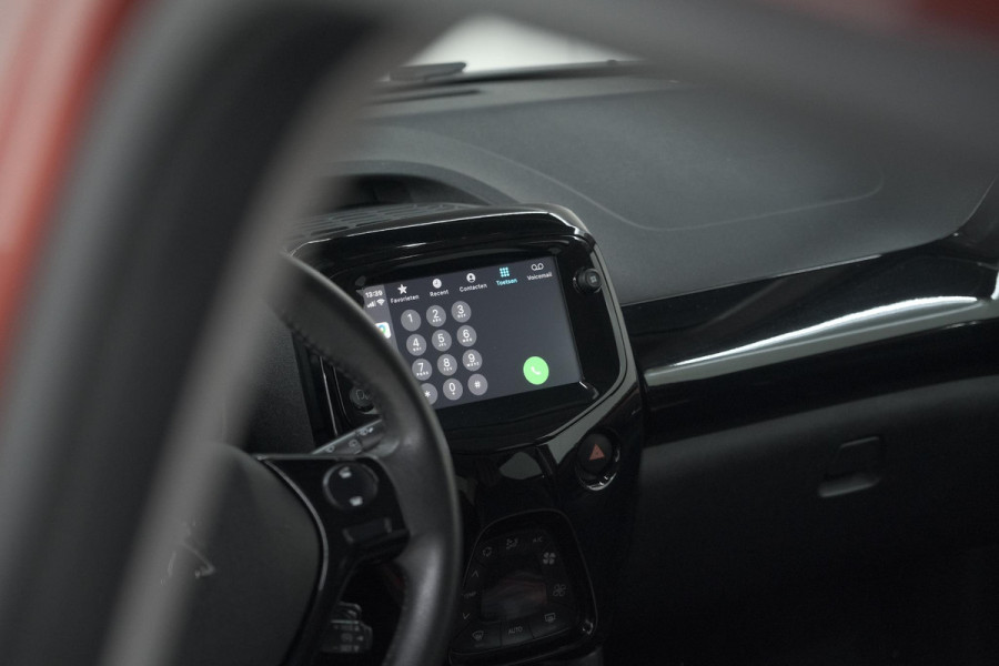 Peugeot 108 1.0 e-VTi Allure TOP! | Elektrisch Vouwdak | Trekhaak | Camera | Apple Carplay