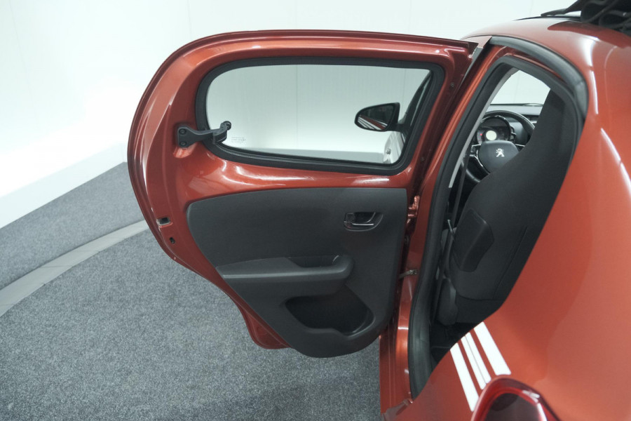 Peugeot 108 1.0 e-VTi Allure TOP! | Elektrisch Vouwdak | Trekhaak | Camera | Apple Carplay