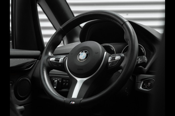 BMW 2 Serie Active Tourer 218i M-Sport - Pano - Memoryzetel - Trekhaak - Camera - LED