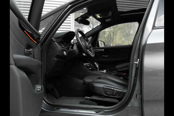 BMW 2 Serie Active Tourer 218i M-Sport - Pano - Memoryzetel - Trekhaak - Camera - LED