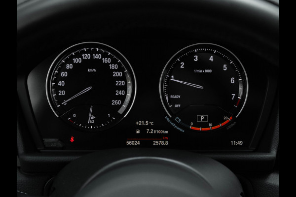 BMW 2 Serie Active Tourer 218i M-Sport - Pano - Memoryzetel - Trekhaak - Camera - LED