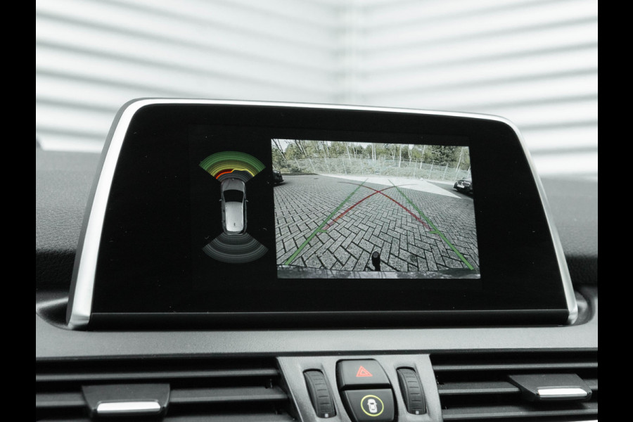 BMW 2 Serie Active Tourer 218i M-Sport - Pano - Memoryzetel - Trekhaak - Camera - LED