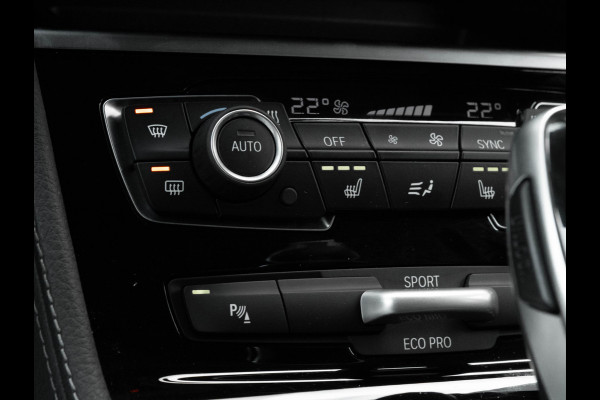 BMW 2 Serie Active Tourer 218i M-Sport - Pano - Memoryzetel - Trekhaak - Camera - LED