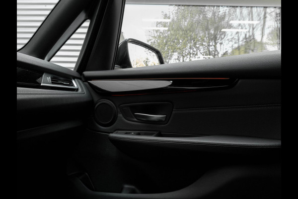 BMW 2 Serie Active Tourer 218i M-Sport - Pano - Memoryzetel - Trekhaak - Camera - LED