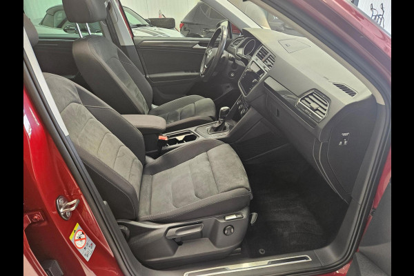Volkswagen Tiguan 1.5 TSI ACT Highline/R Line/Pano/automaat/1 jaar garantie Volkswagen Tiguan 1.5 TSI ACT Highline/R Line/Pano/automaat/1 jaar garantie