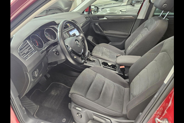 Volkswagen Tiguan 1.5 TSI ACT Highline/R Line/Pano/automaat/1 jaar garantie Volkswagen Tiguan 1.5 TSI ACT Highline/R Line/Pano/automaat/1 jaar garantie