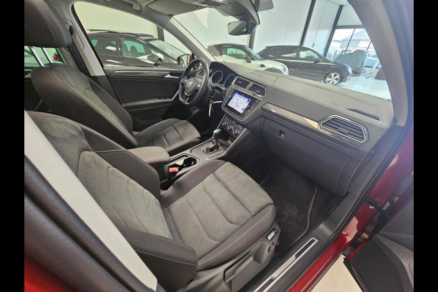 Volkswagen Tiguan 1.5 TSI ACT Highline/R Line/Pano/automaat/1 jaar garantie Volkswagen Tiguan 1.5 TSI ACT Highline/R Line/Pano/automaat/1 jaar garantie