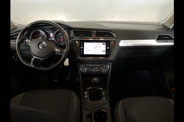 Volkswagen Tiguan 1.5 TSI Comfortline 130pk 6bak| Navi| Trekhaak| 17'LM-velgen