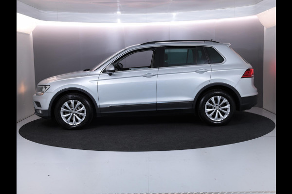 Volkswagen Tiguan 1.5 TSI Comfortline 130pk 6bak| Navi| Trekhaak| 17'LM-velgen