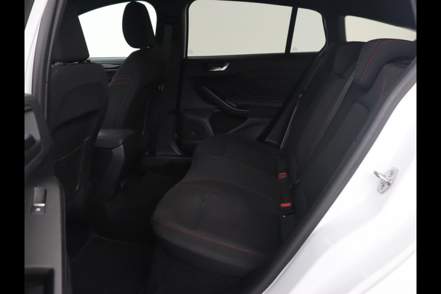Ford FOCUS Wagon 1.0 EcoBoost Hybrid ST Line X | Trekhaak | LED | Carplay | Navigatie | Cruise Control | Camera | Navigatie