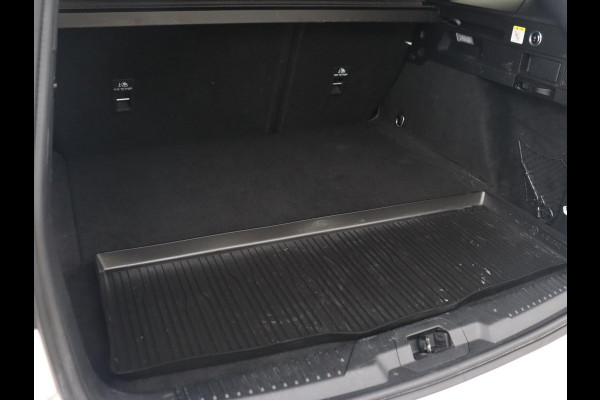 Ford FOCUS Wagon 1.0 EcoBoost Hybrid ST Line X | Trekhaak | LED | Carplay | Navigatie | Cruise Control | Camera | Navigatie