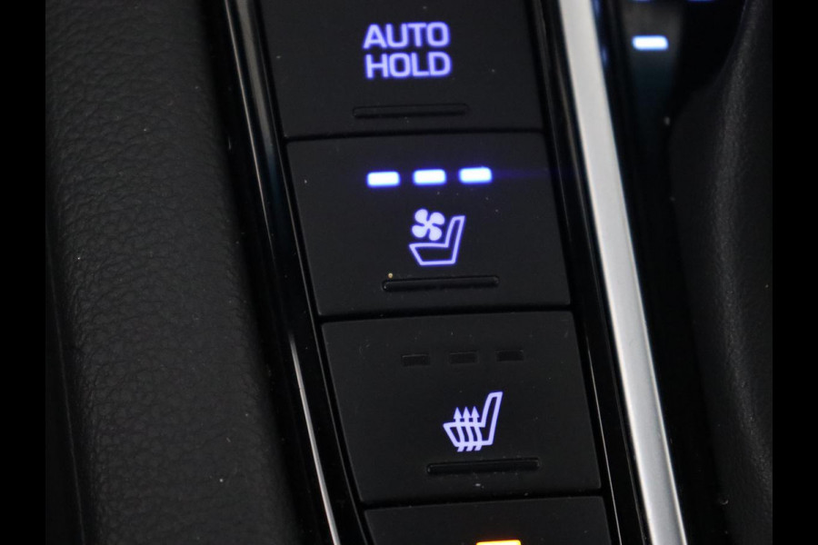 Hyundai IONIQ 1.6 GDi Premium + | Schuifdak | Apple Carplay | LED | Navigatie | Stuur & Stoelverwarming | Leder | Sfeerverlichting