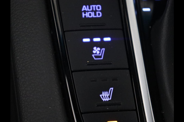 Hyundai IONIQ 1.6 GDi Premium + | Schuifdak | Apple Carplay | LED | Navigatie | Stuur & Stoelverwarming | Leder | Sfeerverlichting