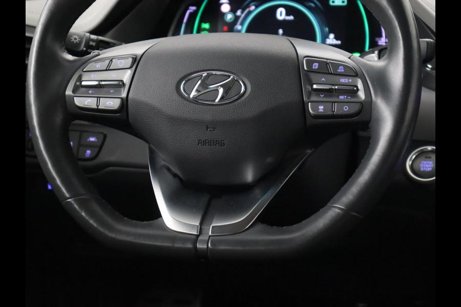 Hyundai IONIQ 1.6 GDi Premium + | Schuifdak | Apple Carplay | LED | Navigatie | Stuur & Stoelverwarming | Leder | Sfeerverlichting
