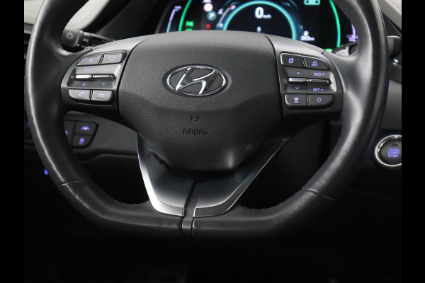 Hyundai IONIQ 1.6 GDi Premium + | Schuifdak | Apple Carplay | LED | Navigatie | Stuur & Stoelverwarming | Leder | Sfeerverlichting