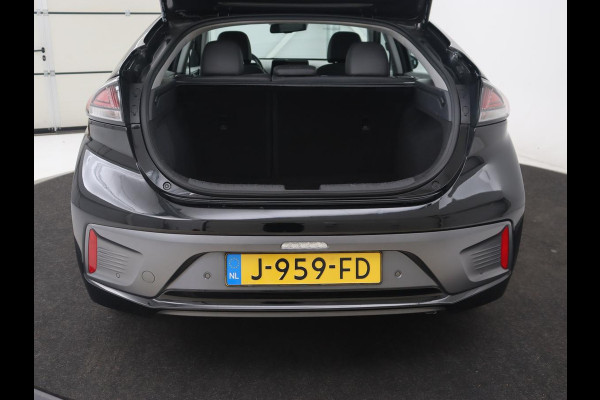 Hyundai IONIQ 1.6 GDi Premium + | Schuifdak | Apple Carplay | LED | Navigatie | Stuur & Stoelverwarming | Leder | Sfeerverlichting