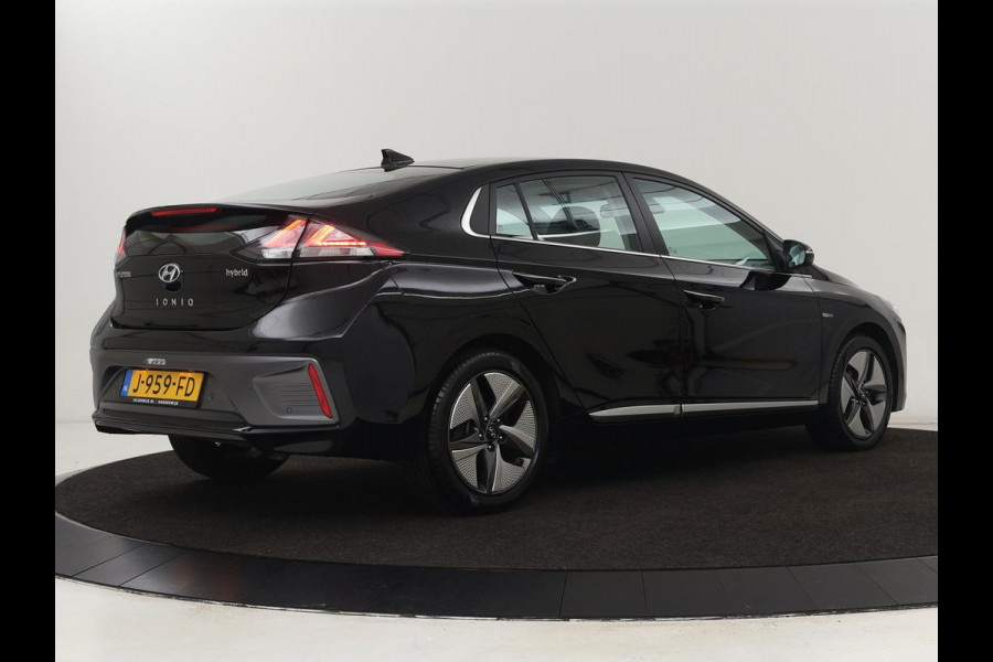 Hyundai IONIQ 1.6 GDi Premium + | Schuifdak | Apple Carplay | LED | Navigatie | Stuur & Stoelverwarming | Leder | Sfeerverlichting