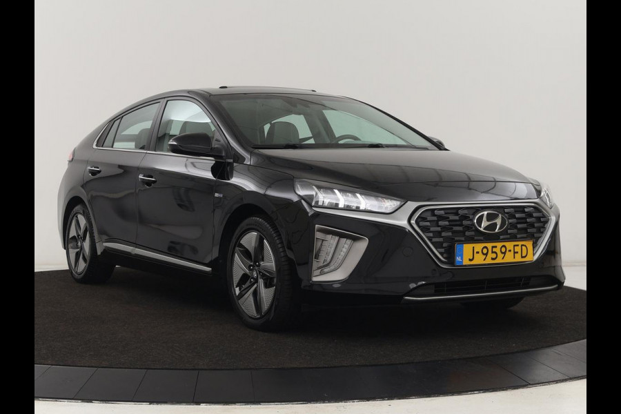 Hyundai IONIQ 1.6 GDi Premium + | Schuifdak | Apple Carplay | LED | Navigatie | Stuur & Stoelverwarming | Leder | Sfeerverlichting