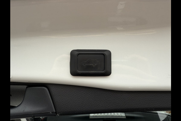 Toyota RAV4 2.5 Plug-in Hybrid AWD Bi-Tone Plus | Trekhaak | Leder | ACC | 360* Camera | LED | HUD