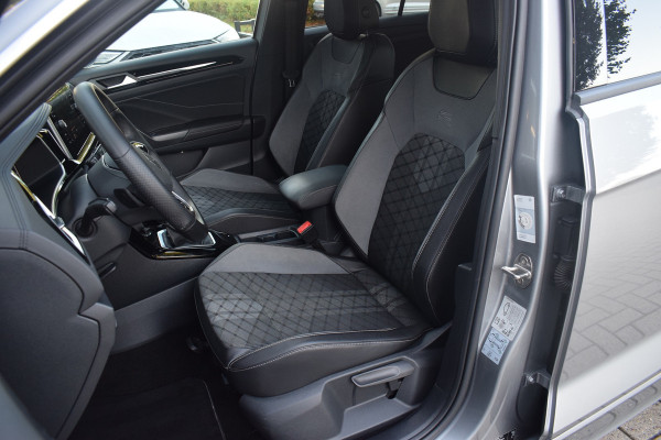 Volkswagen T-Roc 1.5 TSI 150pk DSG R-Line Pano | Trekhaak | 19"