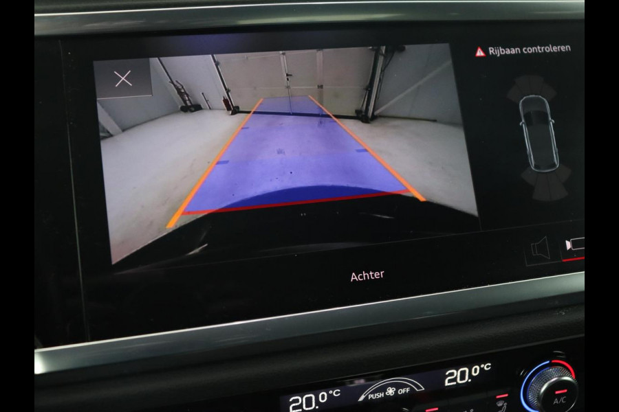 Audi Q3 45 TFSI e Advanced edition | PHEV | Trekhaak Wegklapbaar | Camera | Cruise Control | Carplay | Navigatie