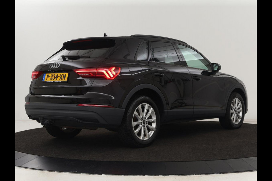 Audi Q3 45 TFSI e Advanced edition | PHEV | Trekhaak Wegklapbaar | Camera | Cruise Control | Carplay | Navigatie