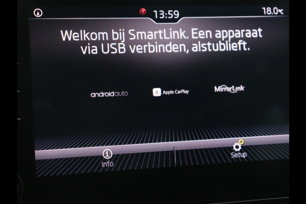 Škoda Karoq 1.0 TSI Clever Edition | Trekhaak | Carplay | Navigatie | Cruise Control | LED | PDC |