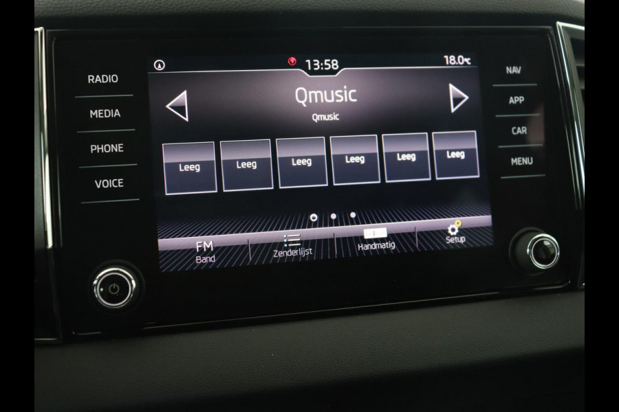 Škoda Karoq 1.0 TSI Clever Edition | Trekhaak | Carplay | Navigatie | Cruise Control | LED | PDC |