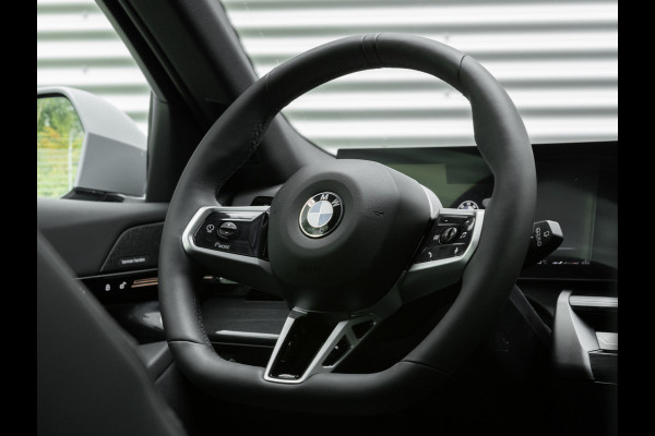 BMW 5 Serie Touring 520d xDrive - M-Sport Pro - Pano - Trekhaak - ACC - Harman Kardon