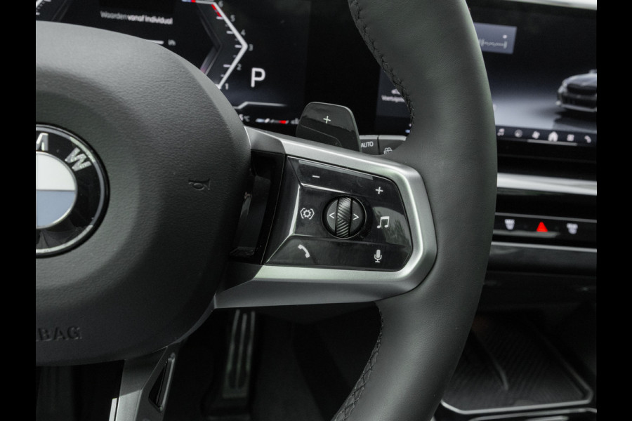 BMW 5 Serie Touring 520d xDrive - M-Sport Pro - Pano - Trekhaak - ACC - Harman Kardon