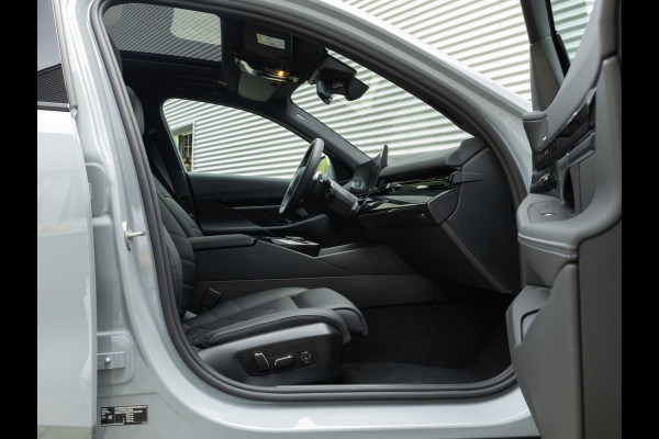 BMW 5 Serie Touring 520d xDrive - M-Sport Pro - Pano - Trekhaak - ACC - Harman Kardon
