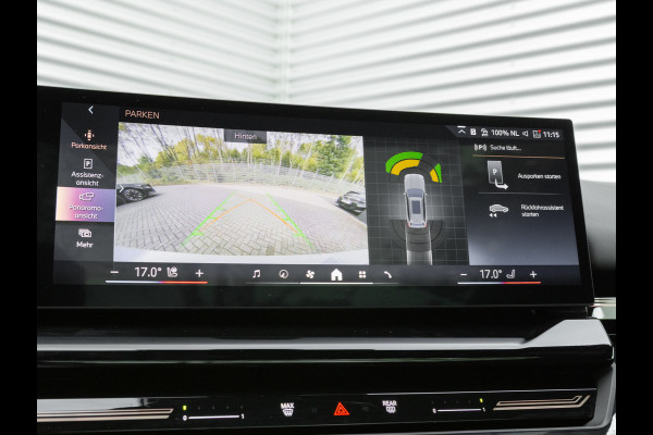 BMW 5 Serie Touring 520d xDrive - M-Sport Pro - Pano - Trekhaak - ACC - Harman Kardon