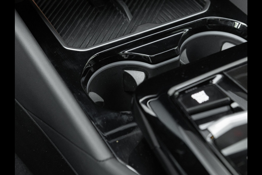 BMW 5 Serie Touring 520d xDrive - M-Sport Pro - Pano - Trekhaak - ACC - Harman Kardon