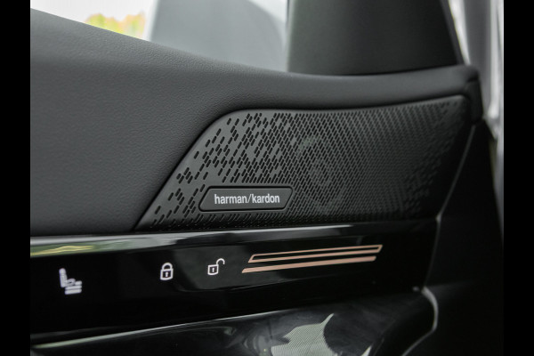 BMW 5 Serie Touring 520d xDrive - M-Sport Pro - Pano - Trekhaak - ACC - Harman Kardon