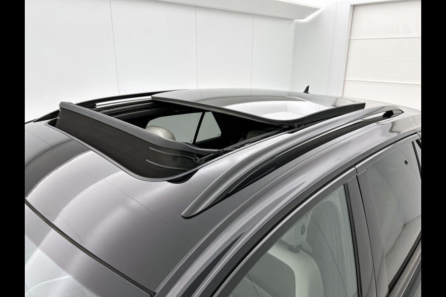 Volkswagen T-Roc 2.0 TSI 4Motion Sport R-line VOL!! | 191PK | PANO | Beats | Dig Dash | Carplay | StuurStoel verW | Add CC | Clima