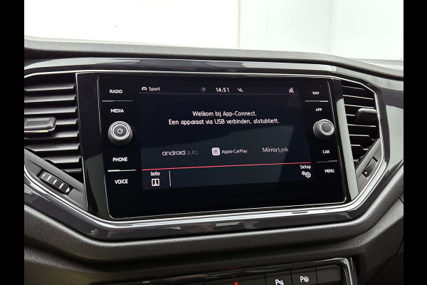 Volkswagen T-Roc 2.0 TSI 4Motion Sport R-line VOL!! | 191PK | PANO | Beats | Dig Dash | Carplay | StuurStoel verW | Add CC | Clima