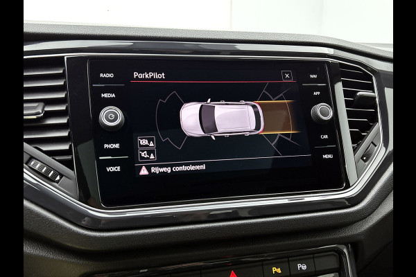 Volkswagen T-Roc 2.0 TSI 4Motion Sport R-line VOL!! | 191PK | PANO | Beats | Dig Dash | Carplay | StuurStoel verW | Add CC | Clima