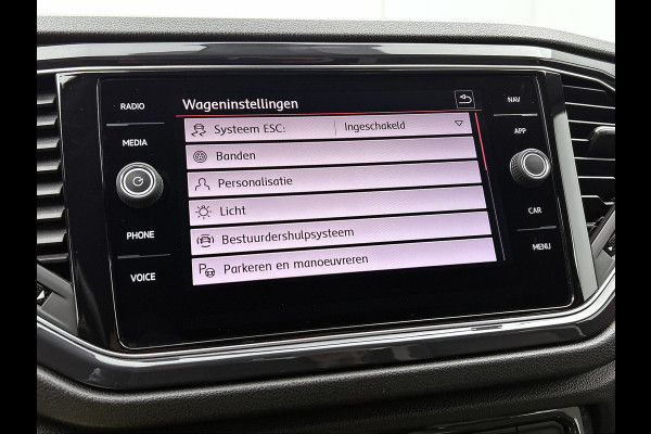 Volkswagen T-Roc 2.0 TSI 4Motion Sport R-line VOL!! | 191PK | PANO | Beats | Dig Dash | Carplay | StuurStoel verW | Add CC | Clima