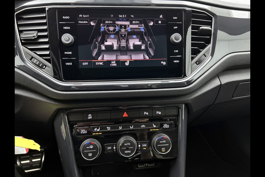 Volkswagen T-Roc 2.0 TSI 4Motion Sport R-line VOL!! | 191PK | PANO | Beats | Dig Dash | Carplay | StuurStoel verW | Add CC | Clima