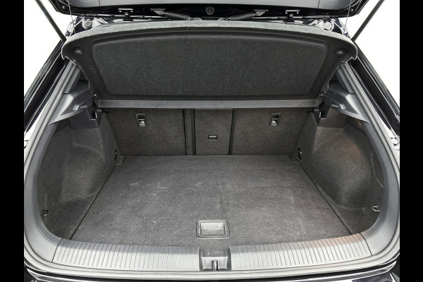 Volkswagen T-Roc 2.0 TSI 4Motion Sport R-line VOL!! | 191PK | PANO | Beats | Dig Dash | Carplay | StuurStoel verW | Add CC | Clima