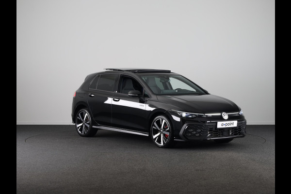 Volkswagen Golf 1.5 eHybrid GTE 272 pk Automaat (DSG) | Navigatie | Panoramadak | Elektr. trekhaak | Parkeersensoren | Rondomzicht camera | Stoelverwarming |