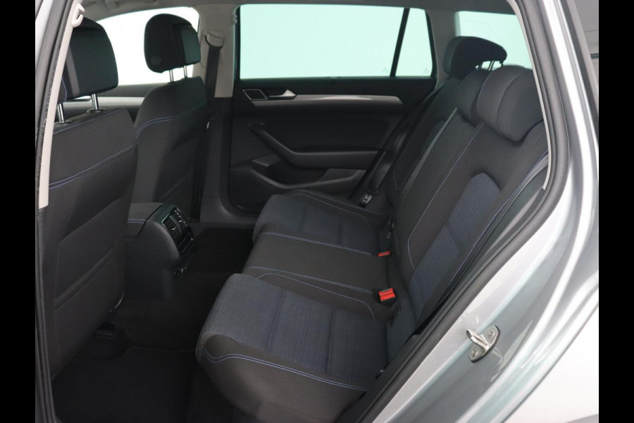Volkswagen Passat 1.4 TSI PHEV GTE Business | Adaptive Cruise | Navigatie | Virtual Cockpit | Massage | Stoelverwarming | Carplay