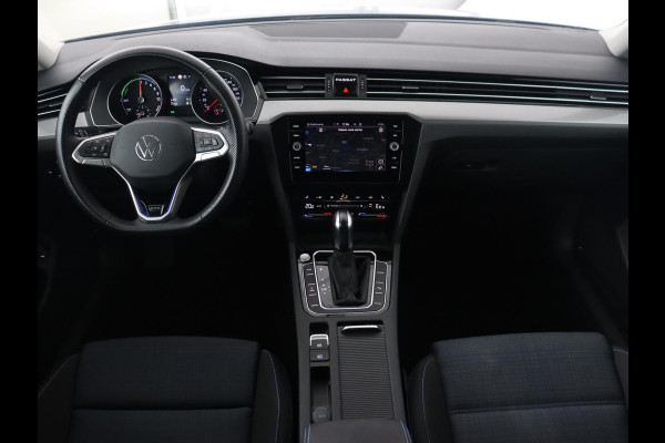 Volkswagen Passat 1.4 TSI PHEV GTE Business | Adaptive Cruise | Navigatie | Virtual Cockpit | Massage | Stoelverwarming | Carplay
