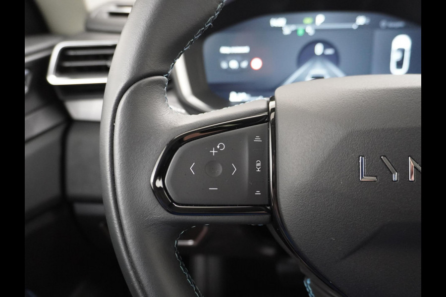 Lynk & Co 01 1.5 VAN: 25.900,- VOOR: 22.877,- UW HERFSTVOORDEEL: 3.023,- PHEV PLUG-IN HYBRIDE | COMPLETE AUTO | ELEKTRISCH PANORAMADAK | FULL OPTIONS | LYNK & CO GARANTIE T/M 12-2026 | RIJKLAAR GELEVERD | BTW VERREKENBAAR |